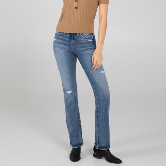 Silver Jeans Avery High Rise Slim Bootcut Jeans - Picture 1 of 10